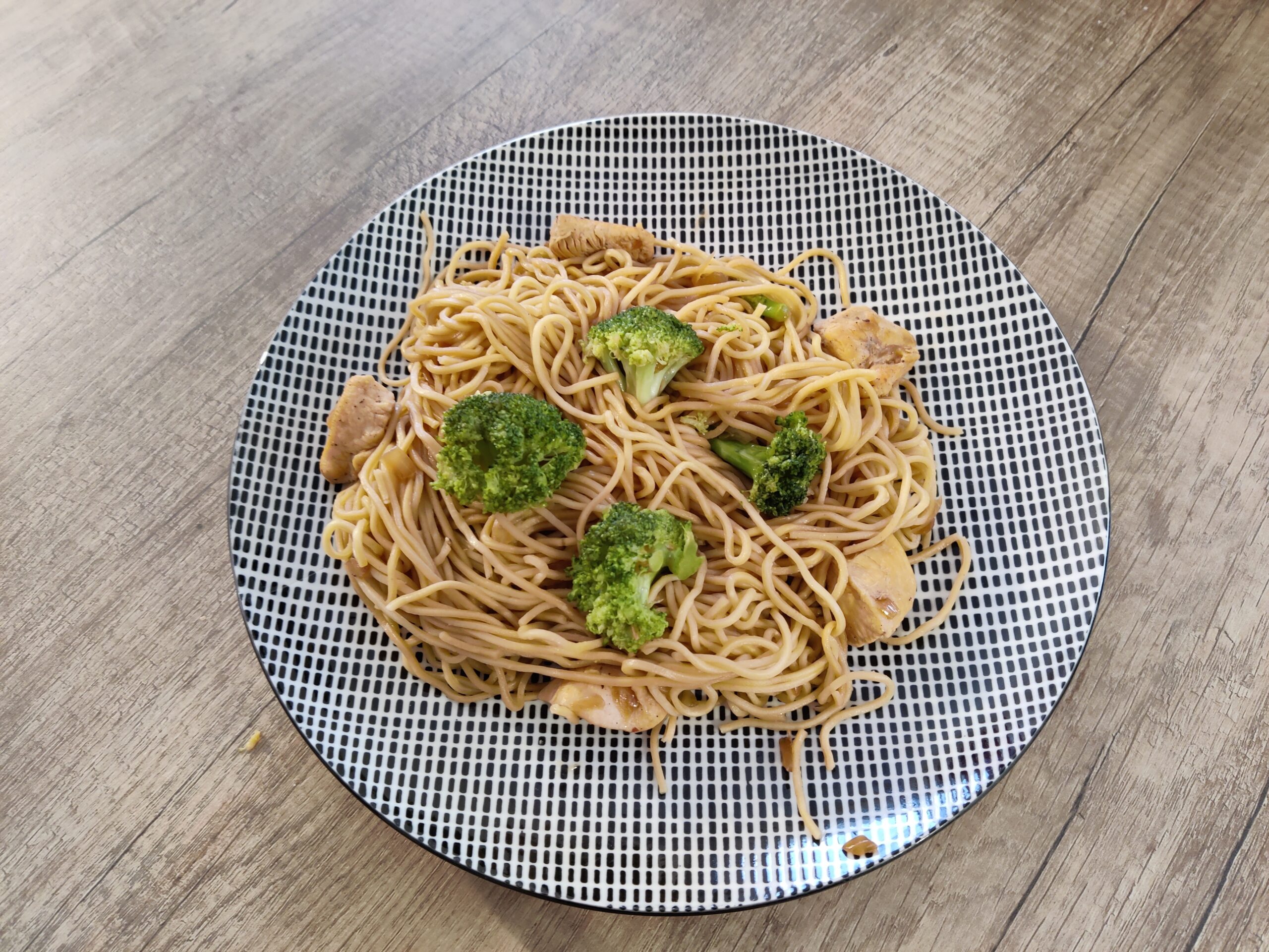 Poulet au Brocoli & Nouilles