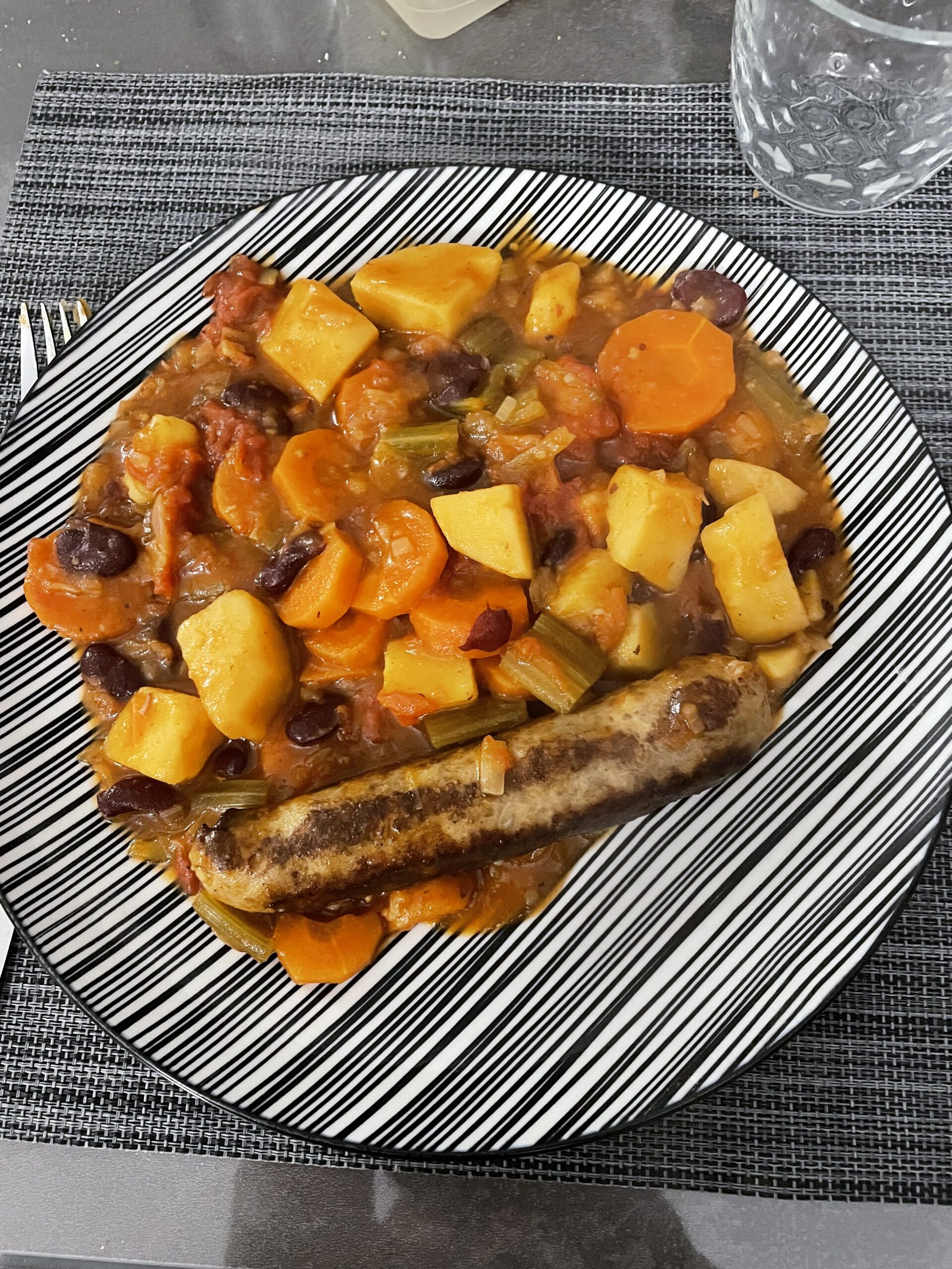 Saucisses aux Haricots Rouges